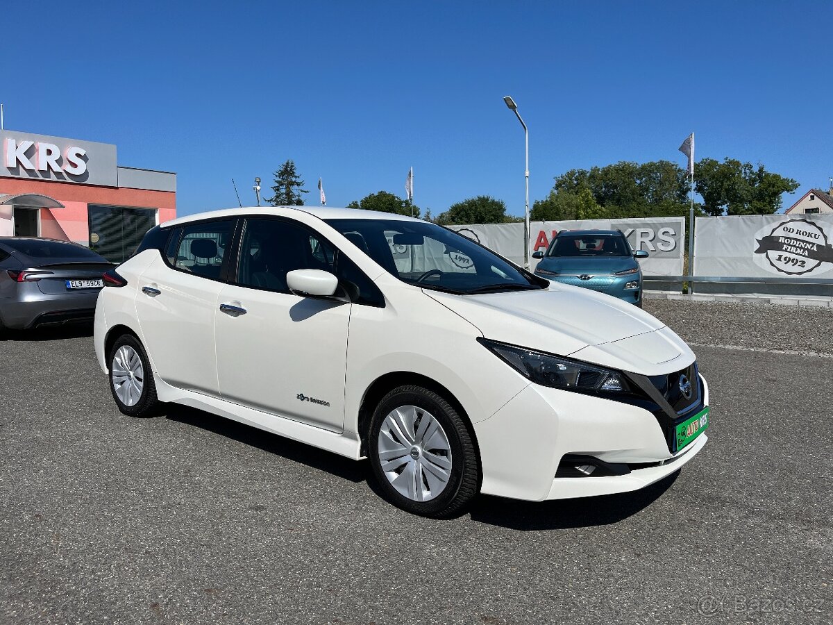 Nissan Leaf elektro najeto orig. jen 9000Km, SOH 95%, vč.DPH