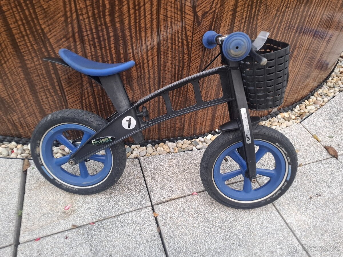 First bike odrážedlo