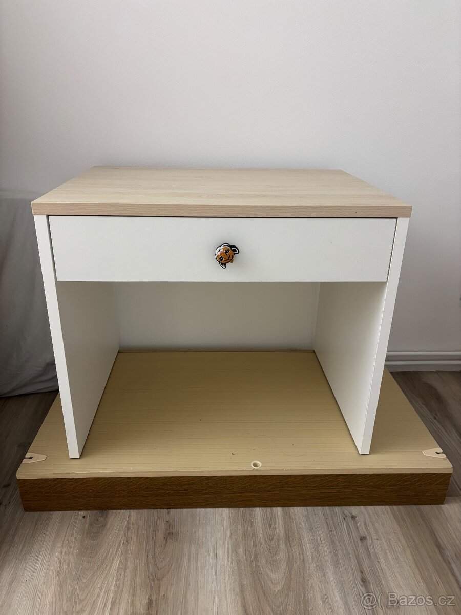 Dětský stůl s šuplíkem, top stav, Liberec