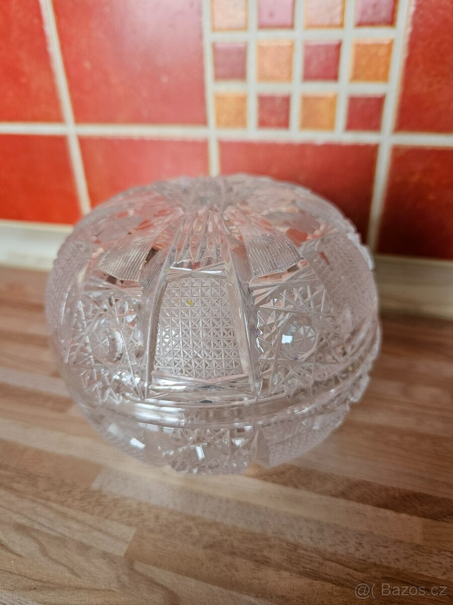 broušená miska s víčkem Bohemia Crystal