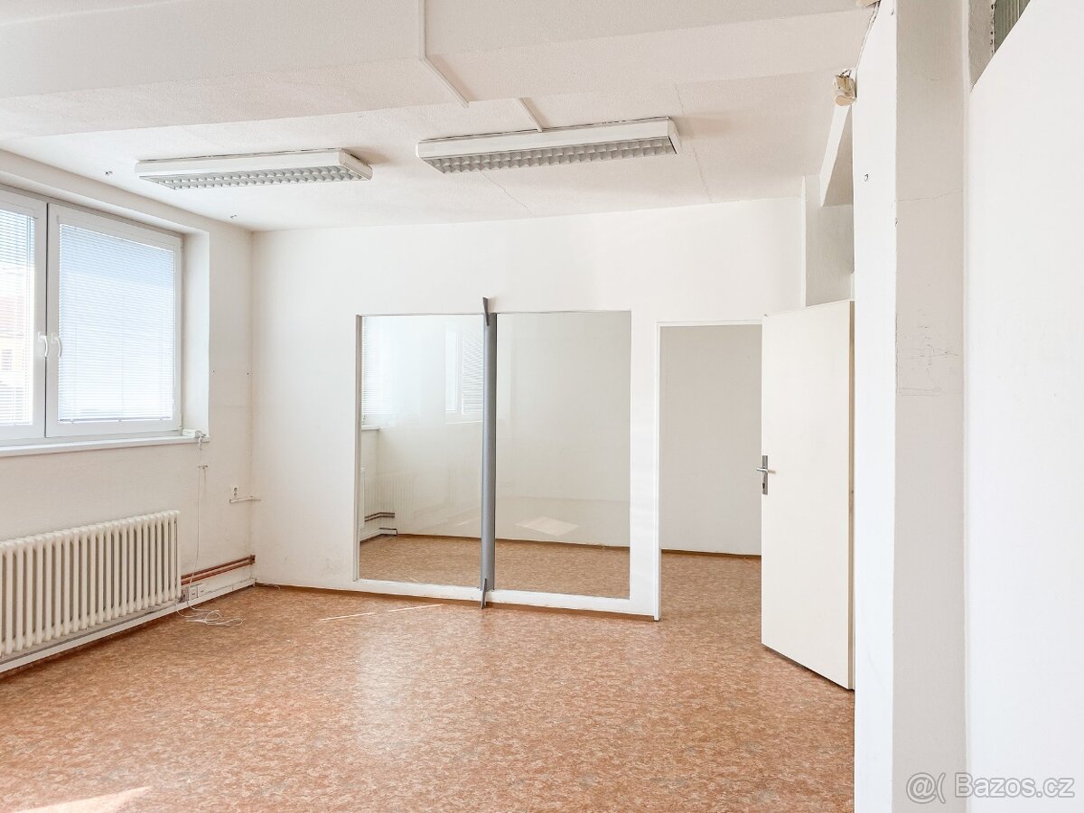Pronájem  kanceláře 73,3 m2, Brno, Maloměřice