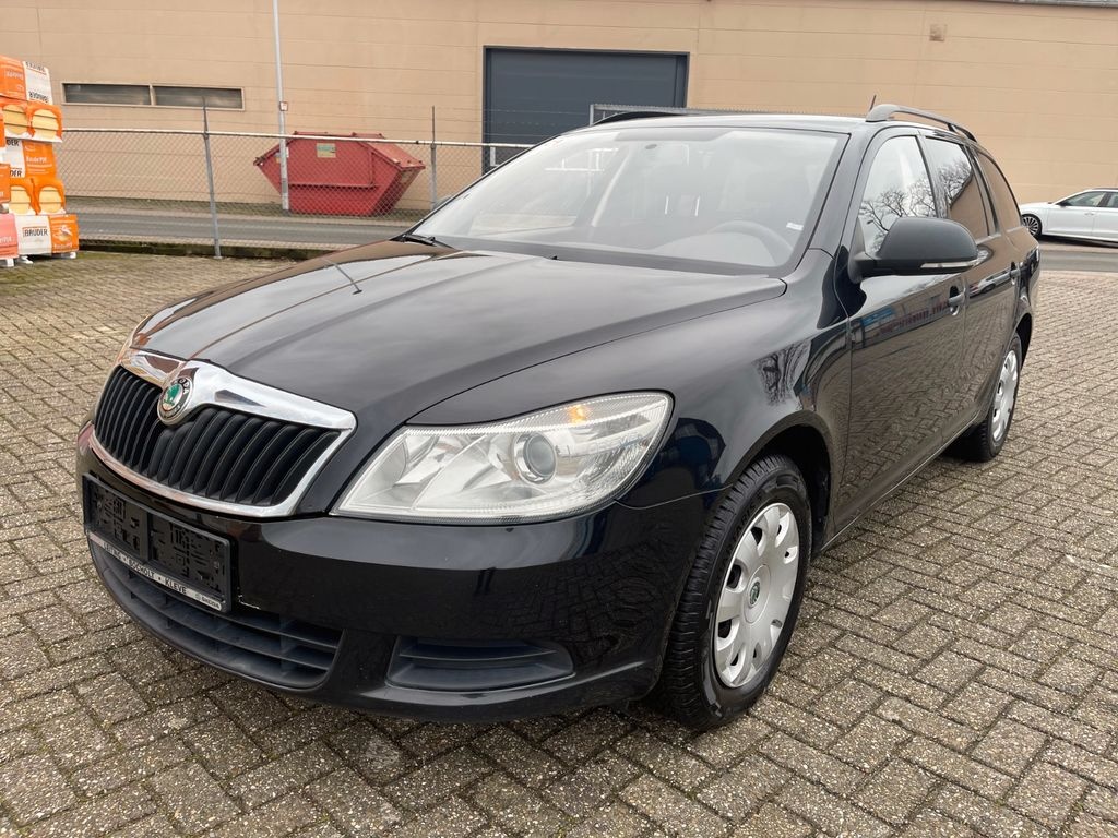 BOLT UBER TAXI PŮJČOVNA