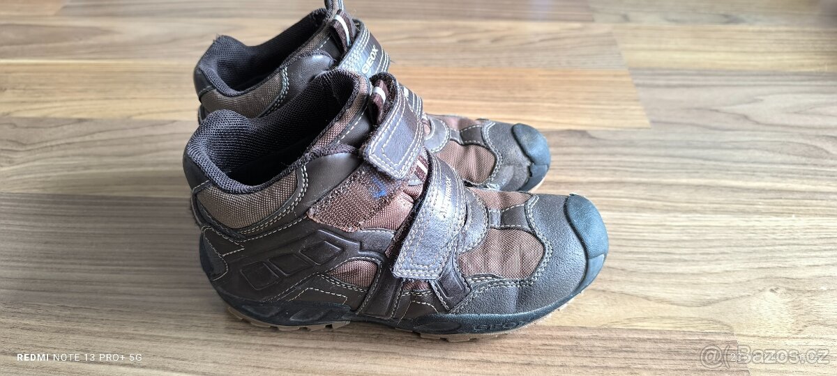 Podzimní boty Geox vel. 33