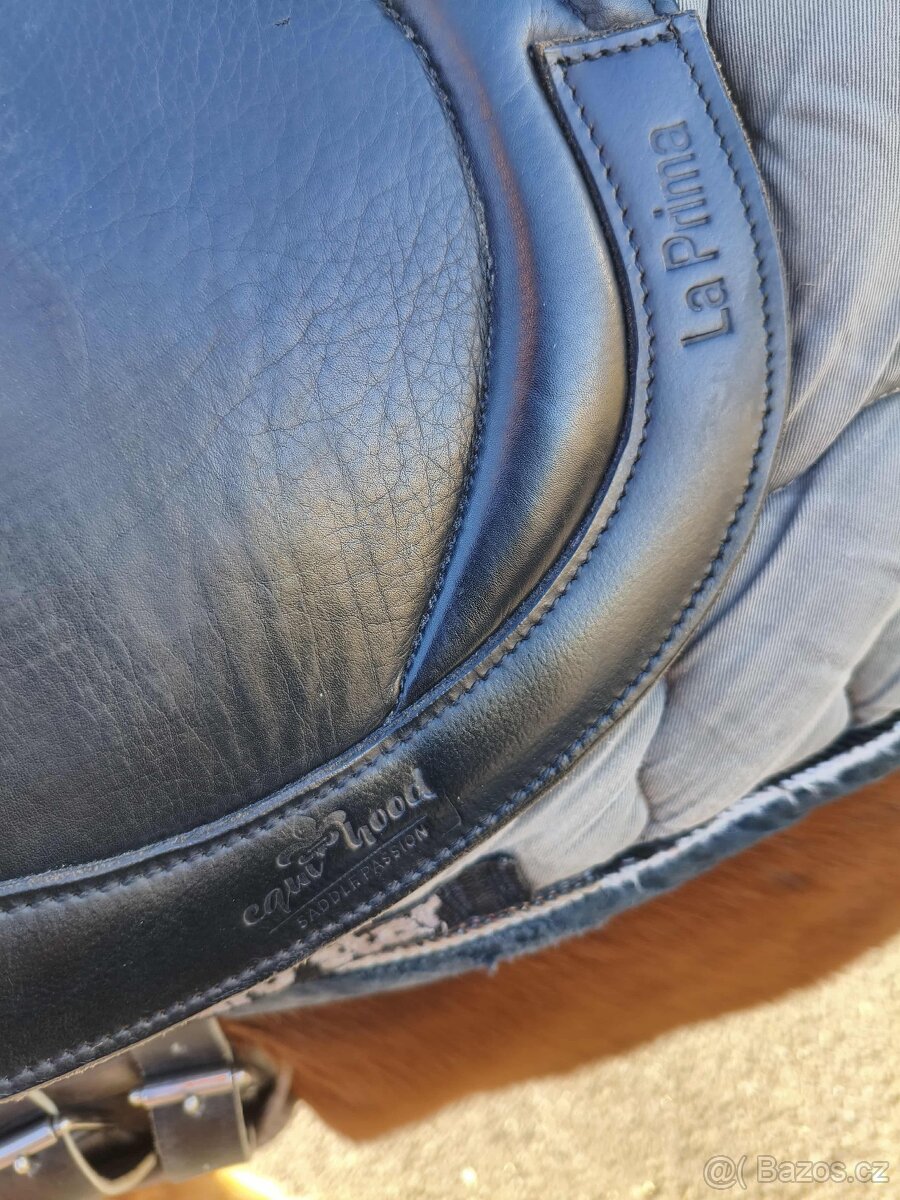 Bezkostrové zánovní sedlo