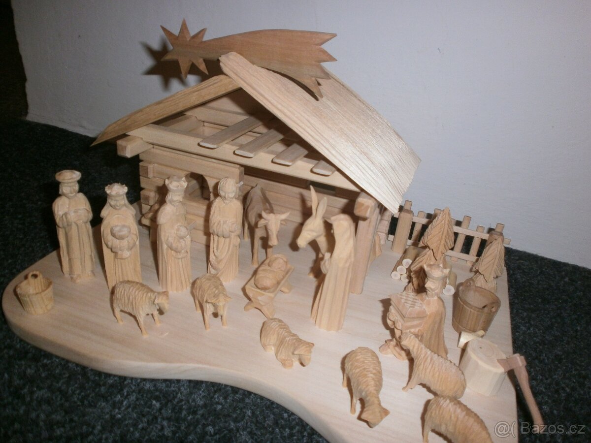 Ručně vyřezávaný český betlém 14a4