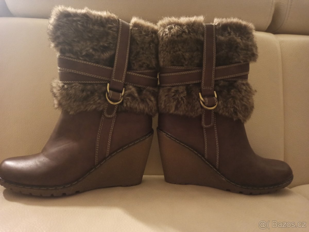 Zimní polokozačky Clara Barson vel. 39