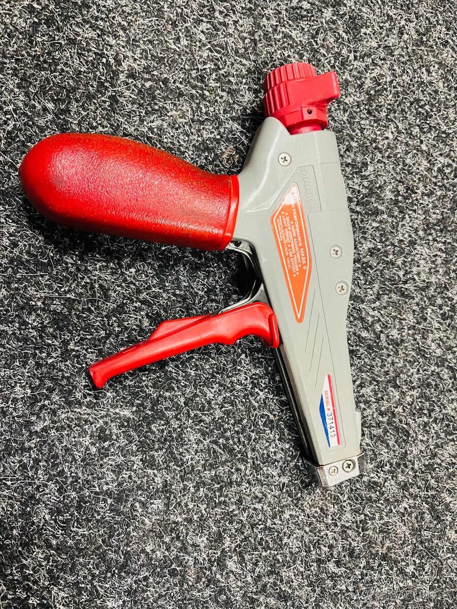 Kleště Hellerman Tyton Mark9