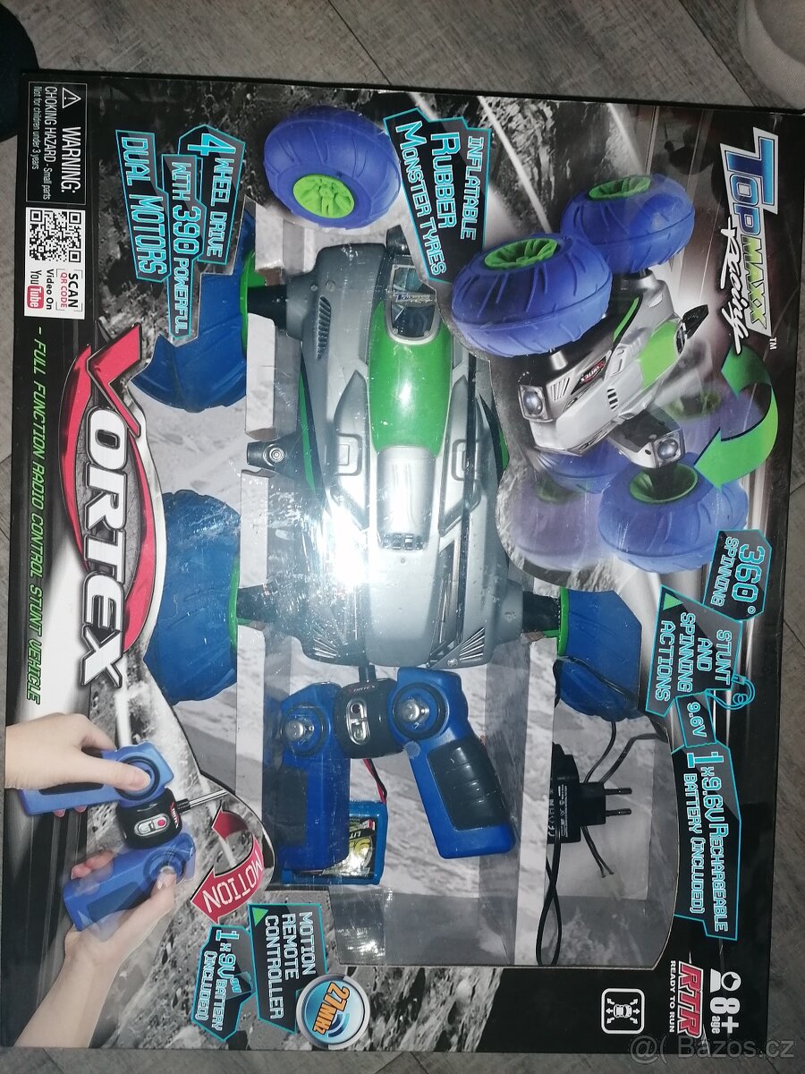 Vortex auto veliké s nafukovacím koly top stav