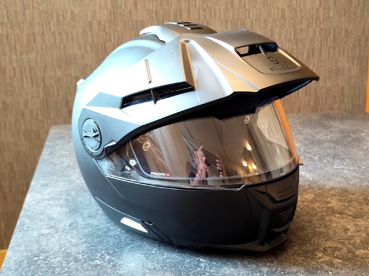 Helma SCHUBERTH E2 vel. M/57