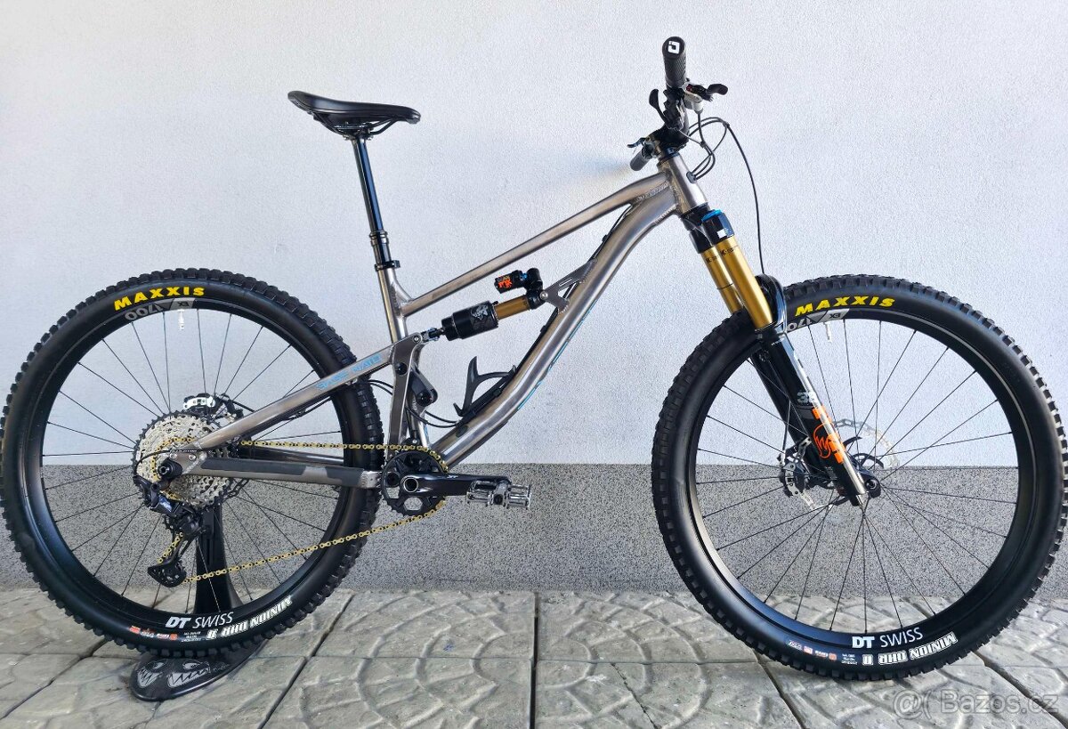 Horské kolo EXEPT BASE NATO 4 PRO 29"