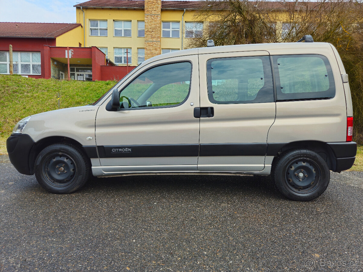 Citroen Berlingo 1.4i, ČR, najeto pouze 72100 km