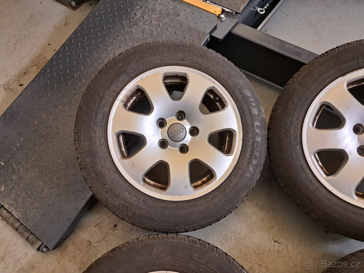 Audi alu kola R15