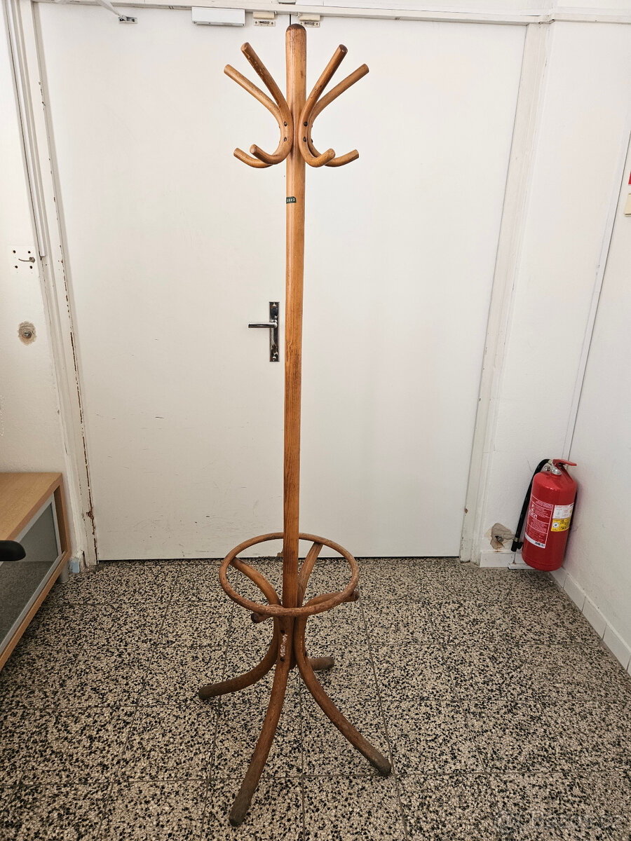 VĚŠÁK - THONET