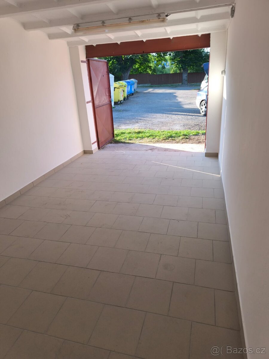 Prodej garáže