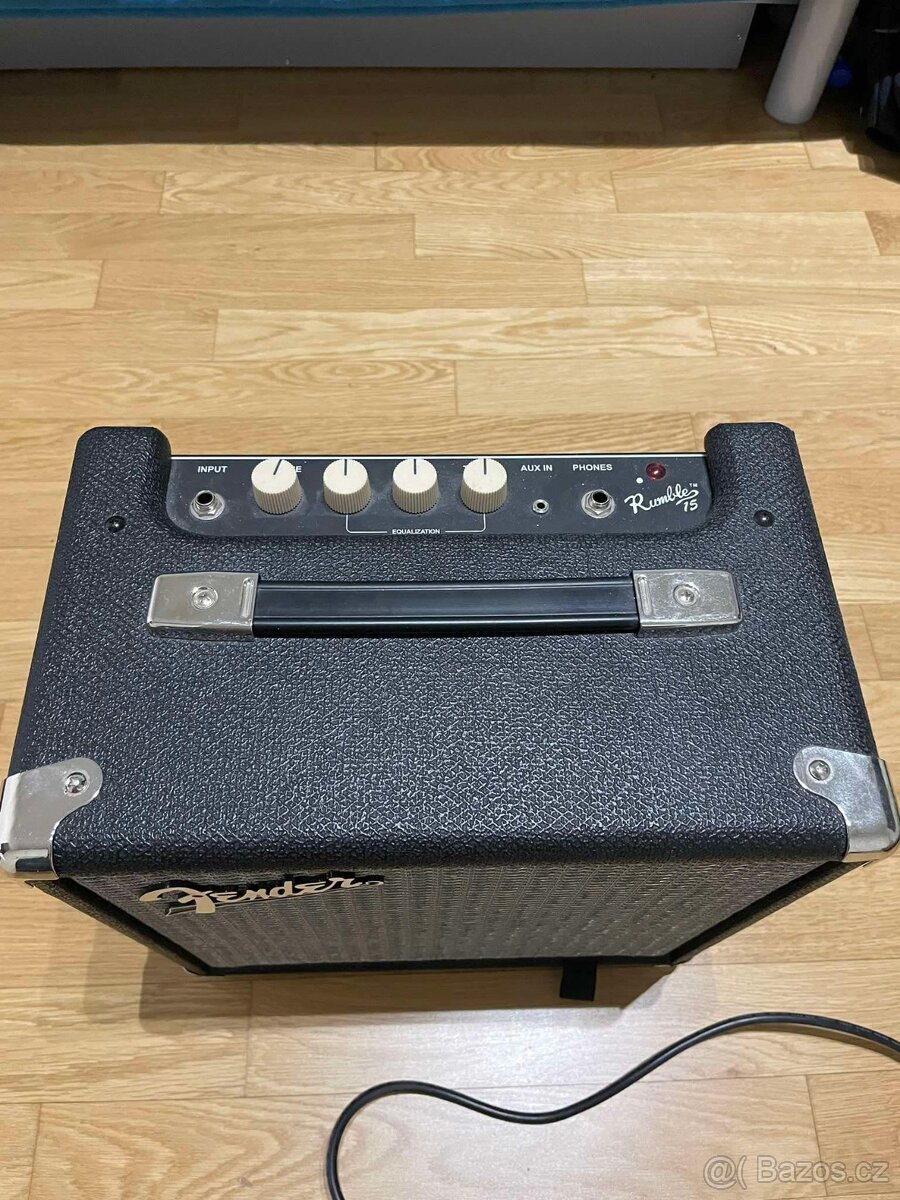 Kombo - Fender Rumble 15 V3