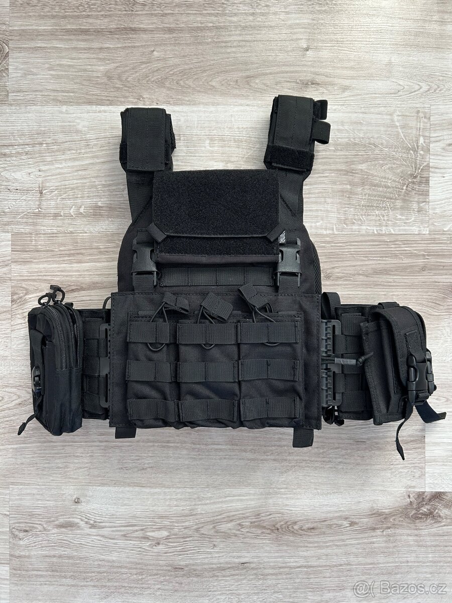 Prodám airsoft. taktický nosič plátů v černém provedení