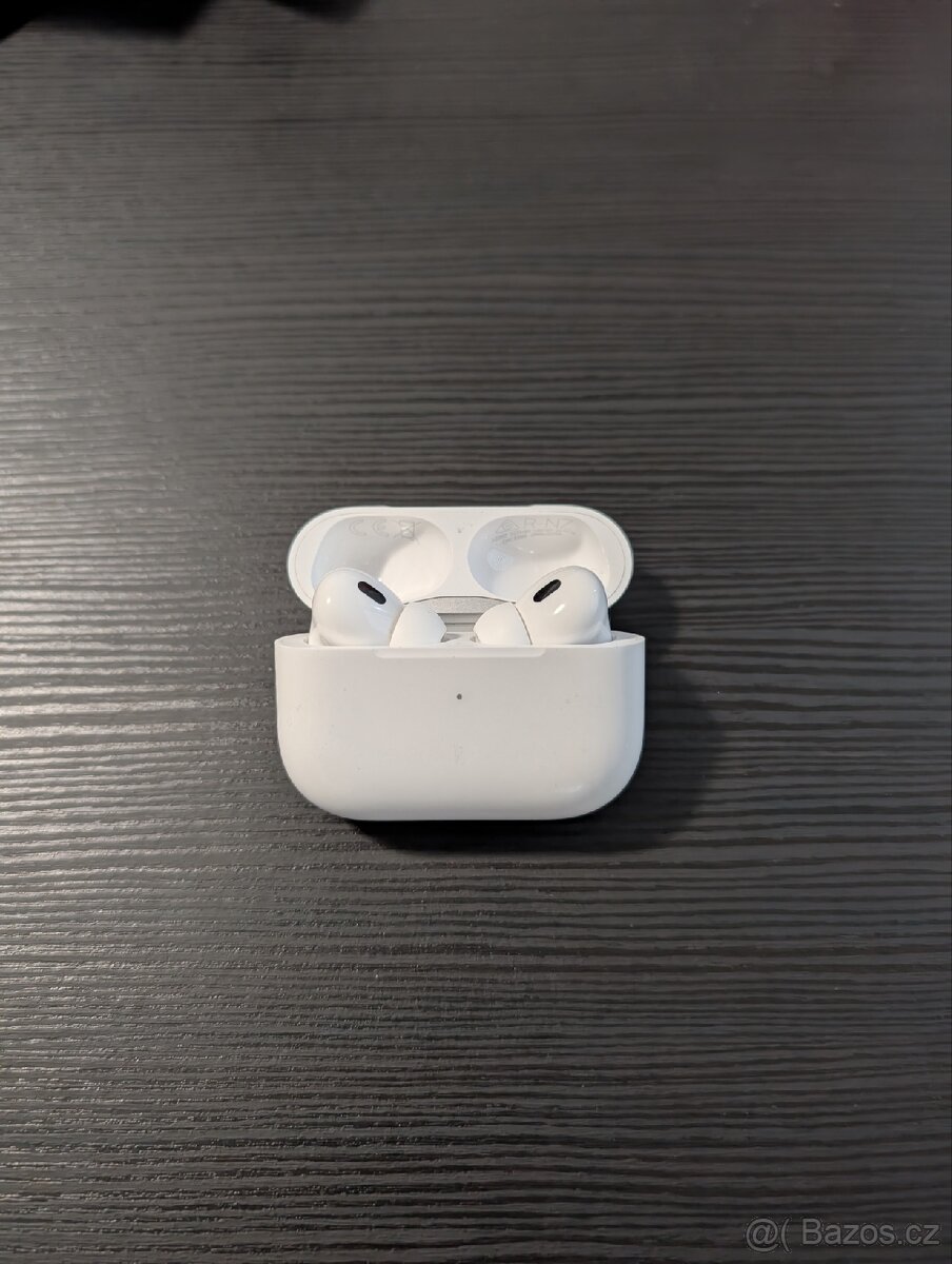 Apple AirPods Pro2 with MagSafe Case (USB-C)