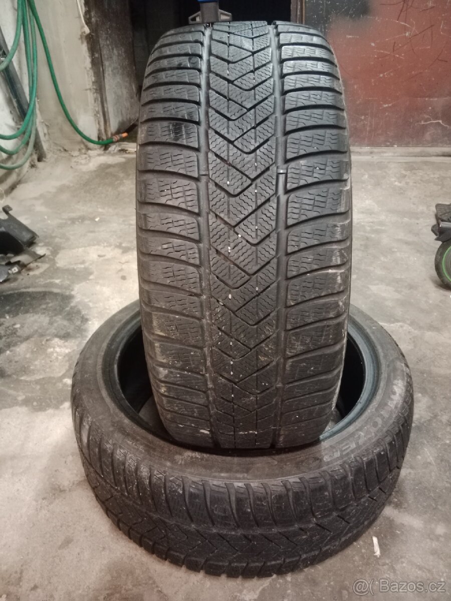 235/40/19