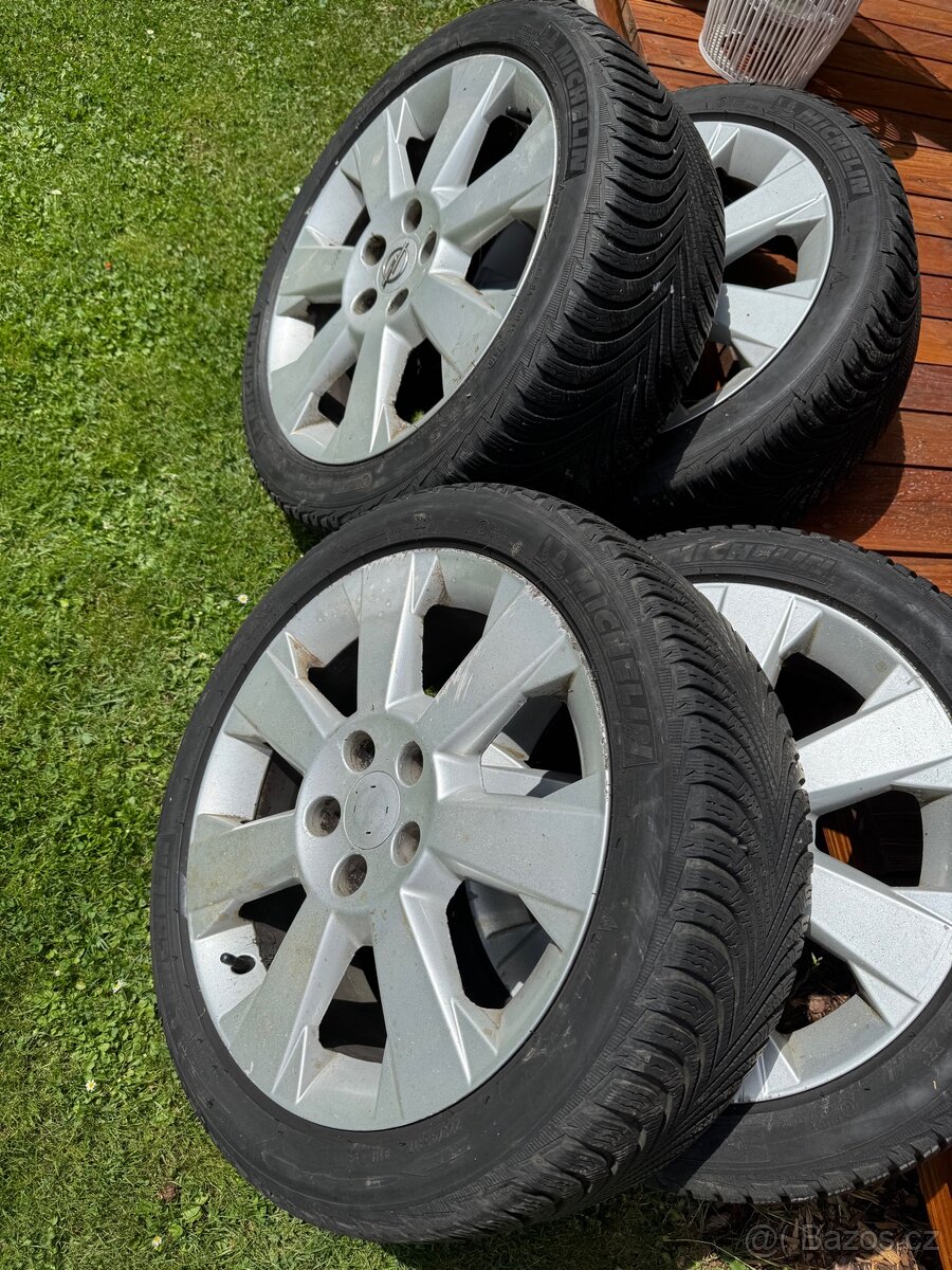 Prodám zimní kola Michelin 5x110