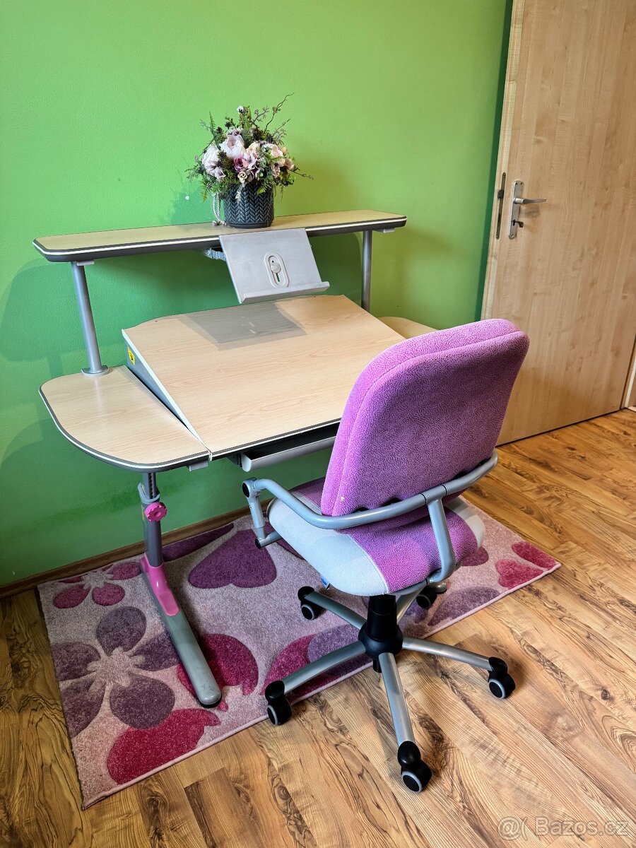Rostoucí stůl + židle Mayer
