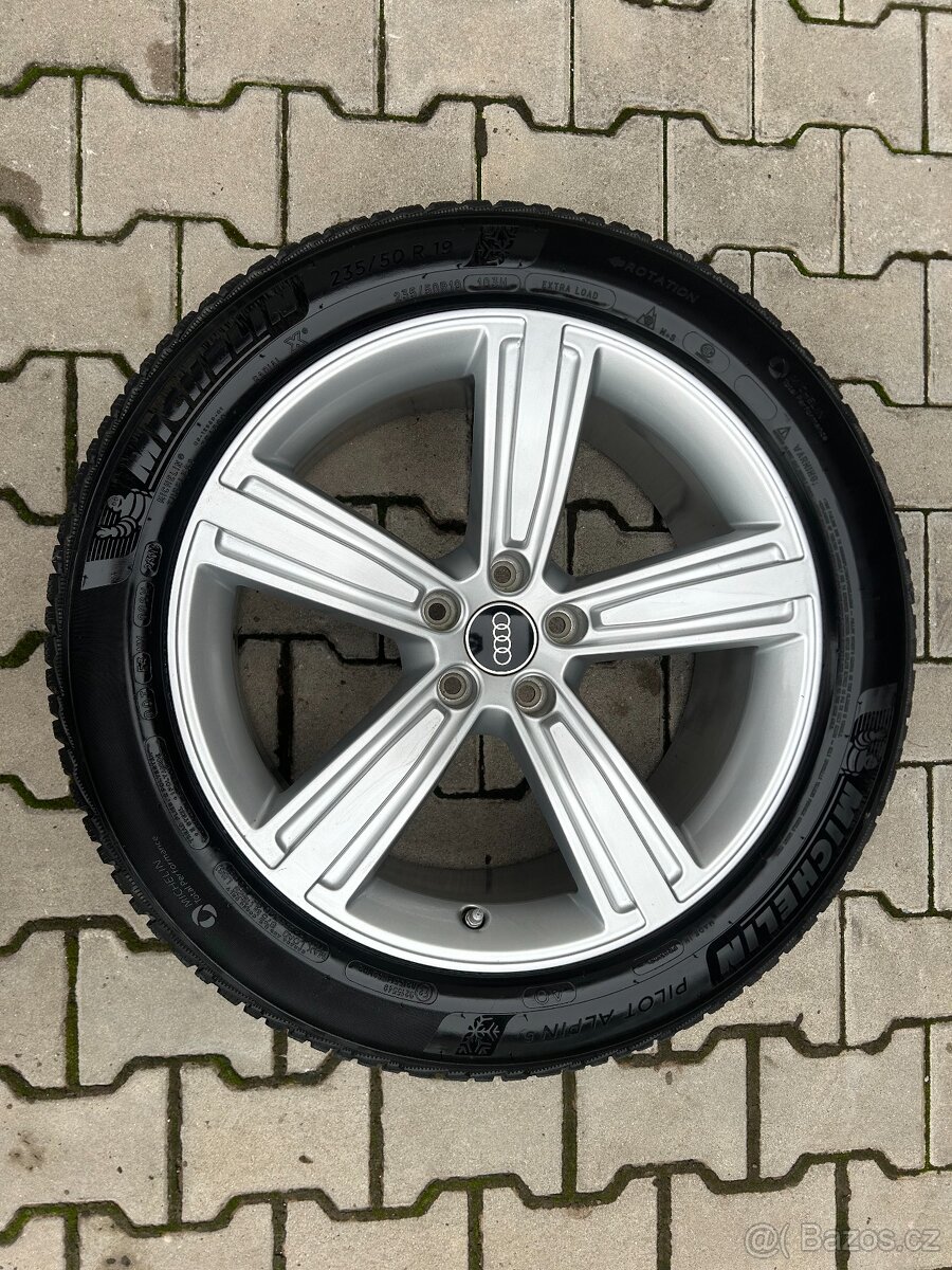Audi A8 4N zimní kola 19" sada, Michelin 235/50
