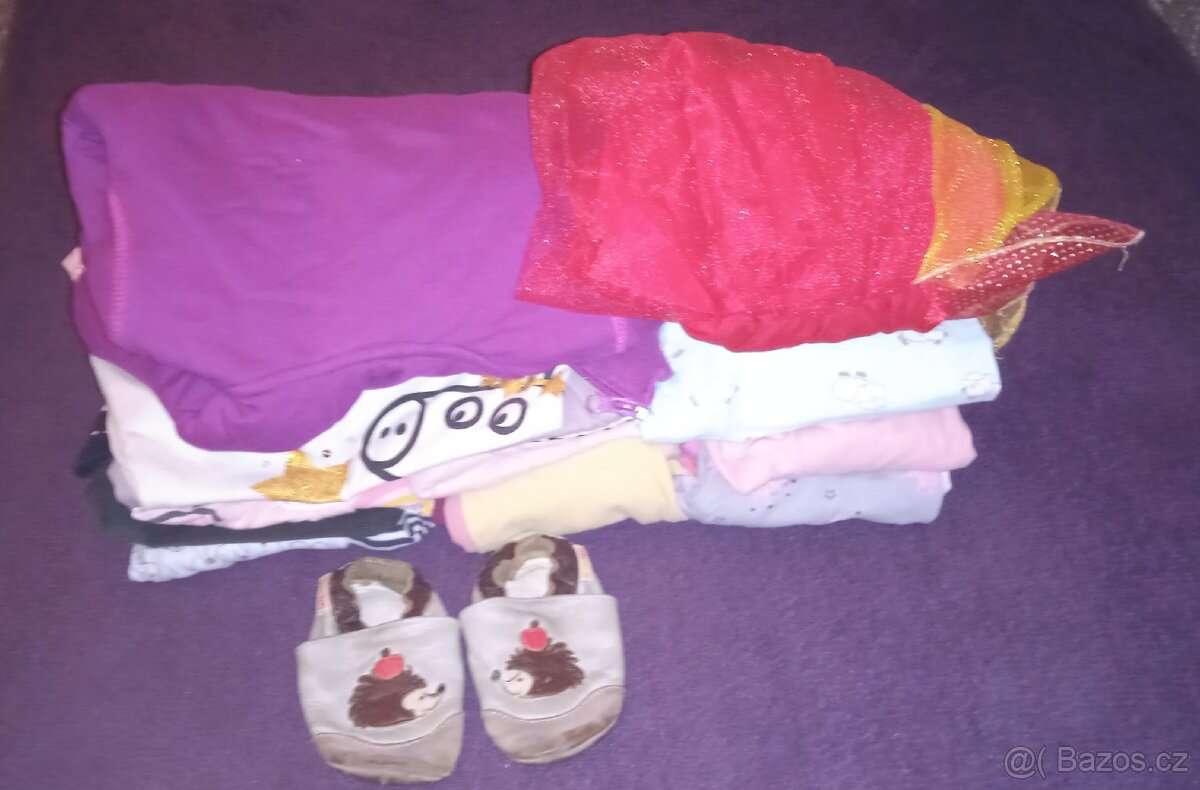 Dívčí přechodné oblečení vel. 92