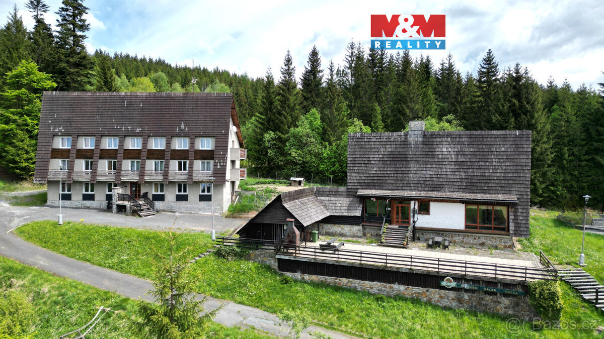 Prodej hotelu, penzionu, 900 m², Bílá