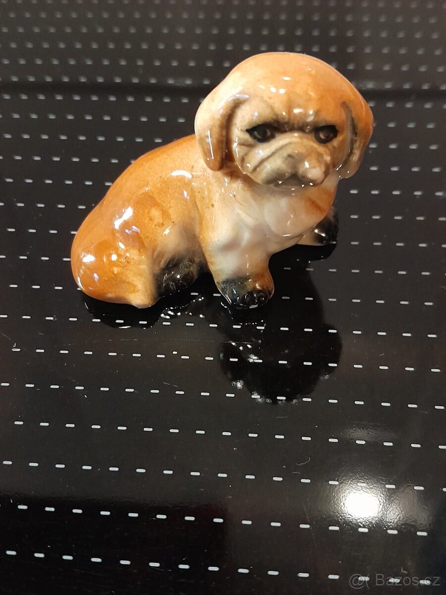 Porcelánová miniatura pejsků, dekorace