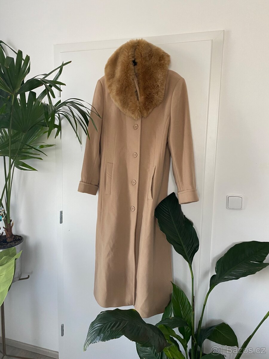 Kasmirovy vlneny kabat bezovy hnedy dlouhy 38