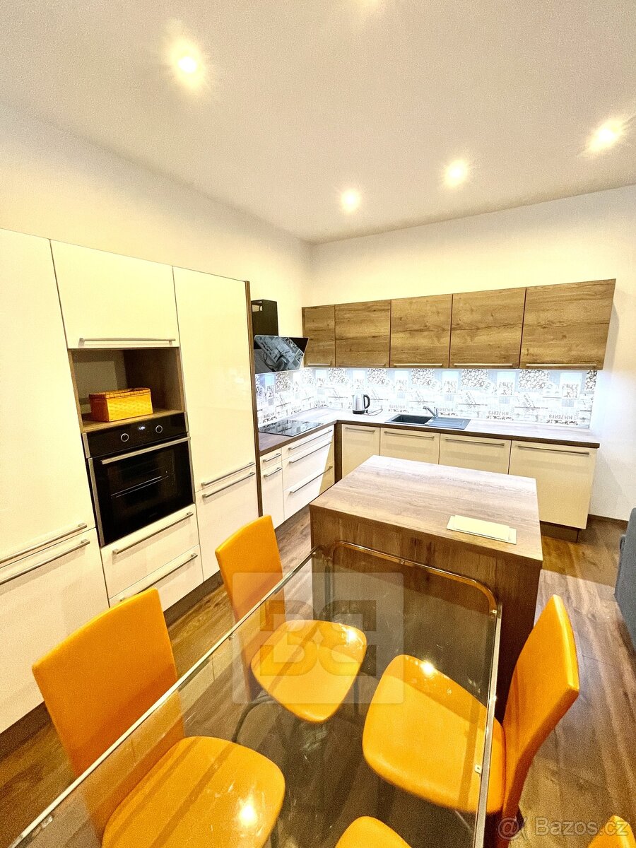 Pronájem zrekonstruovaného bytu 3+kk ve vynikající lokalitě