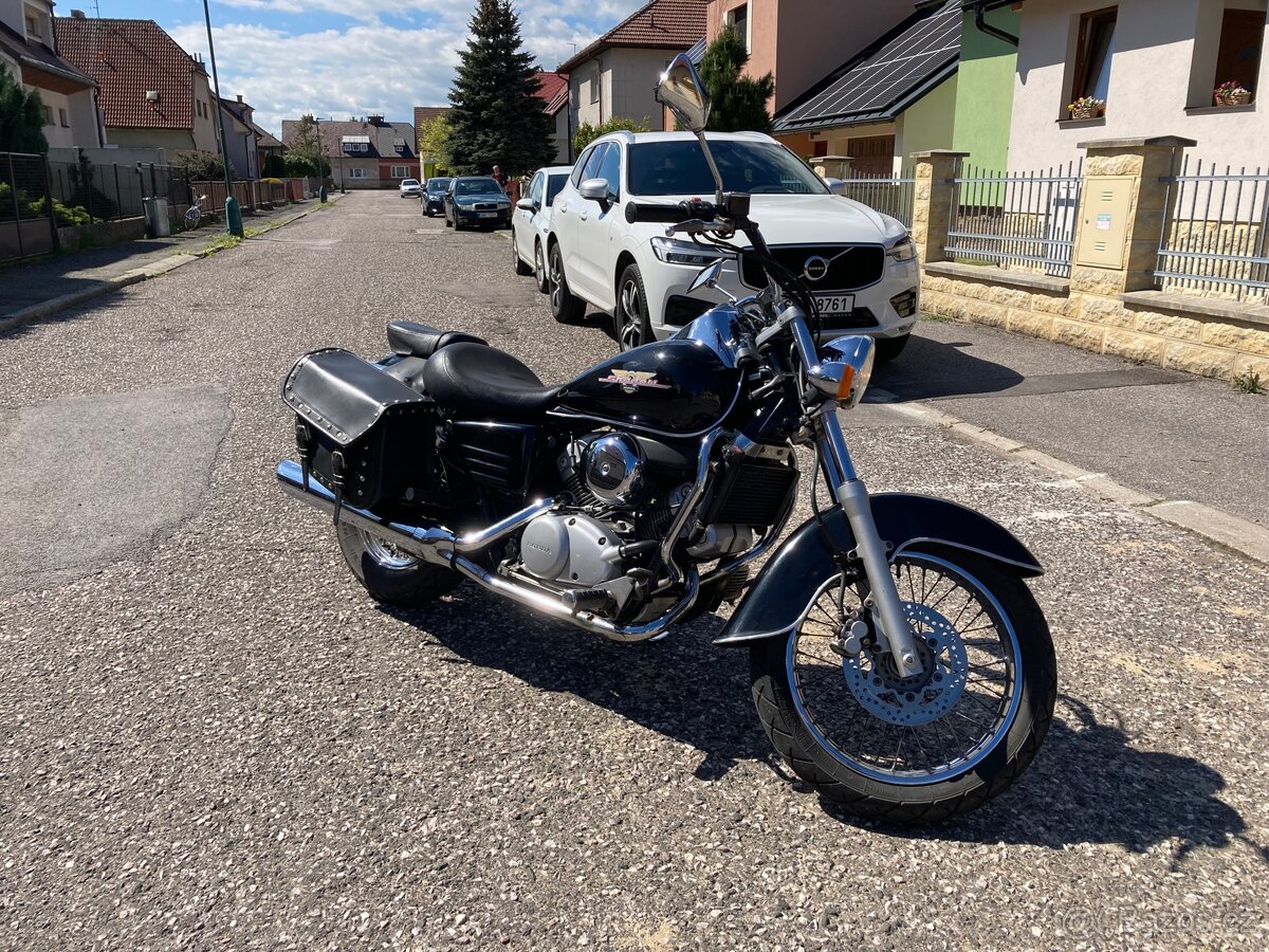 Honda Shadow 125