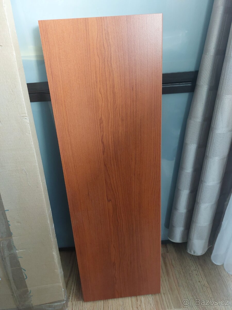 NOVÁ nástěnná polička