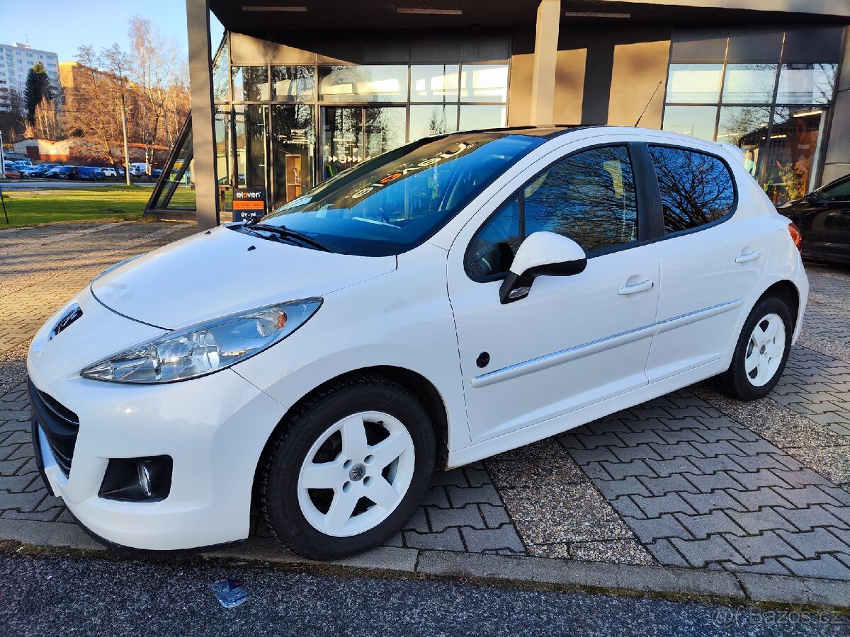 Peugeot 207 Envy Edition 1,4i, 2012, Panorama