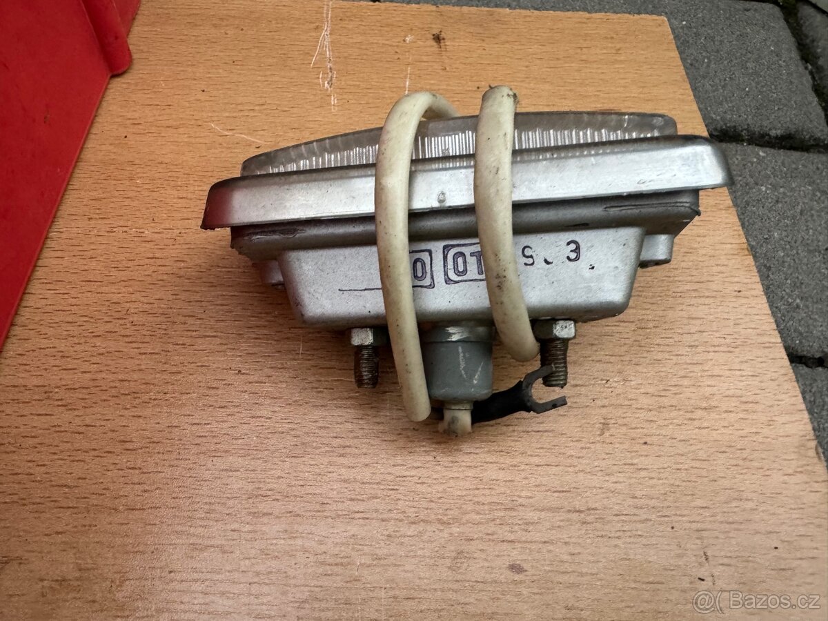 Volha Gaz 24, obrysové světla, nové originál