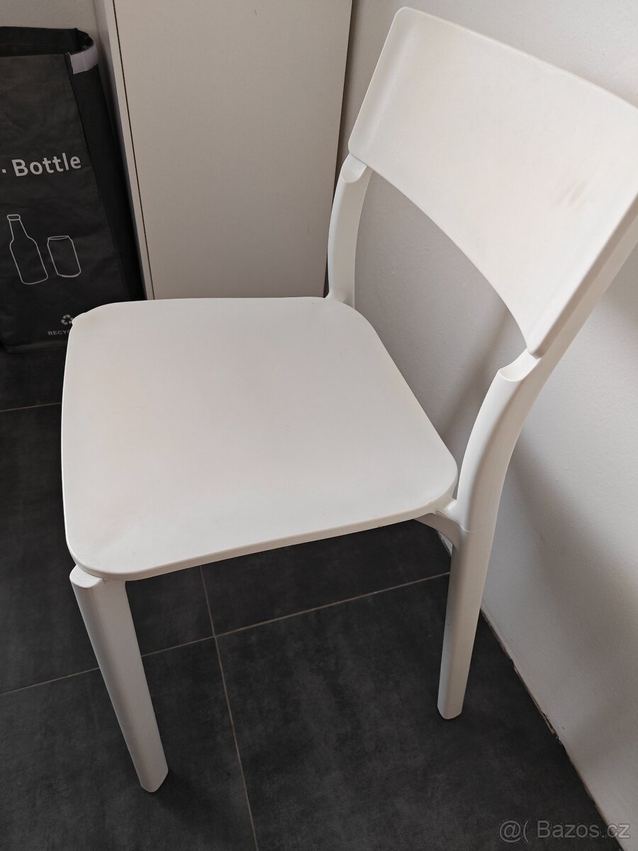 Prodám čtyři židle