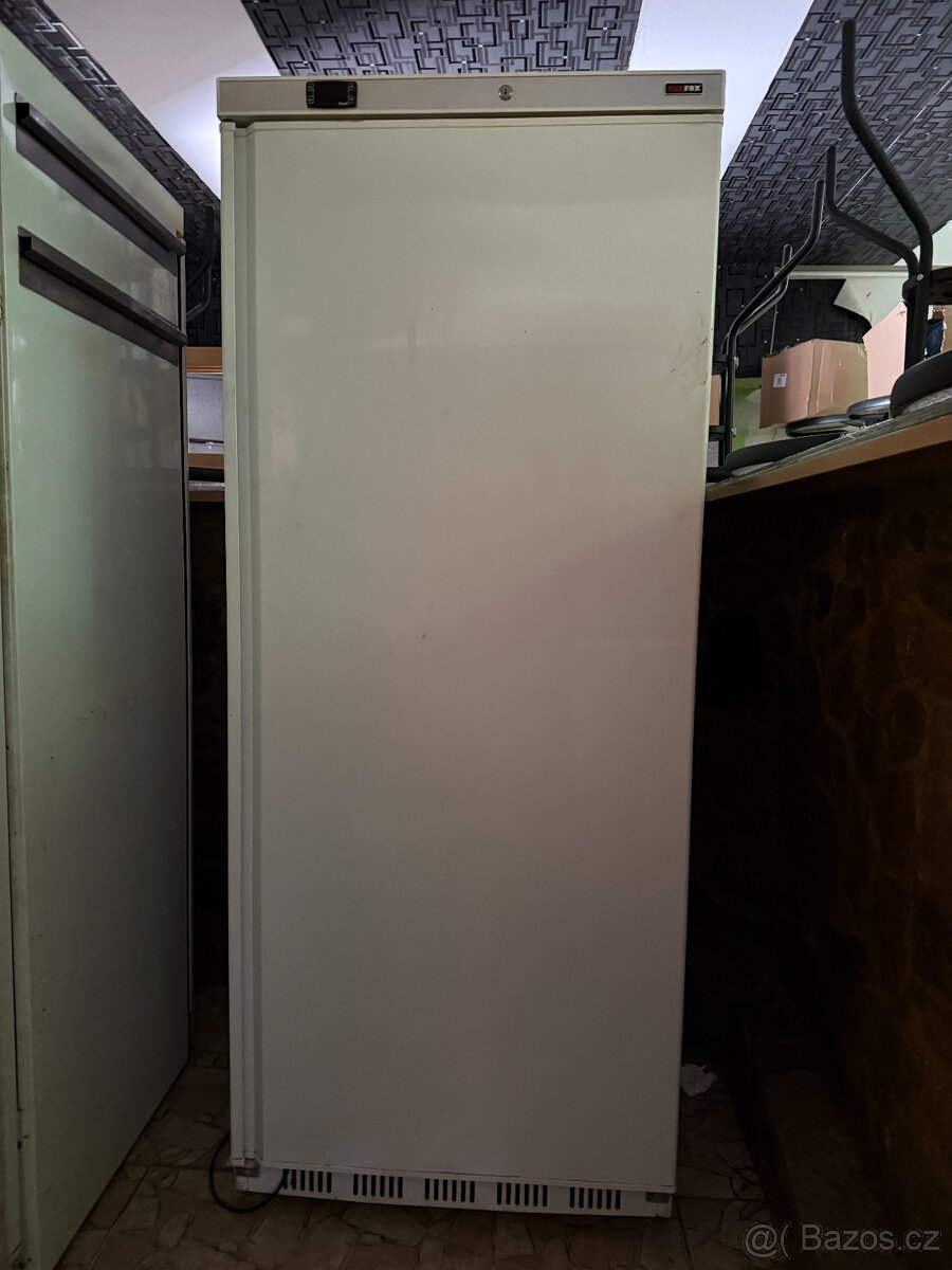 Lednice RED FOX 600 – bílá, 600 l, 2 roky v provozu