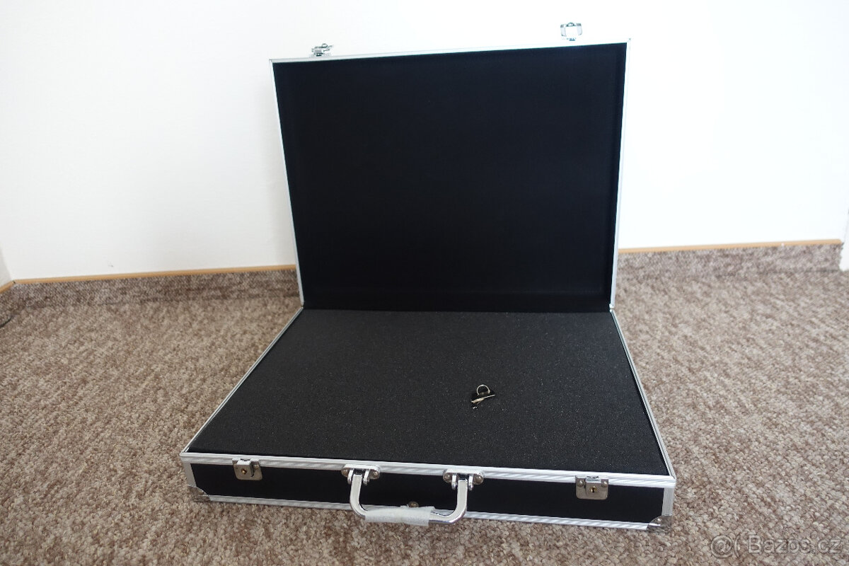 Kufr s molitanovou vložkou, nový, nepoužitý