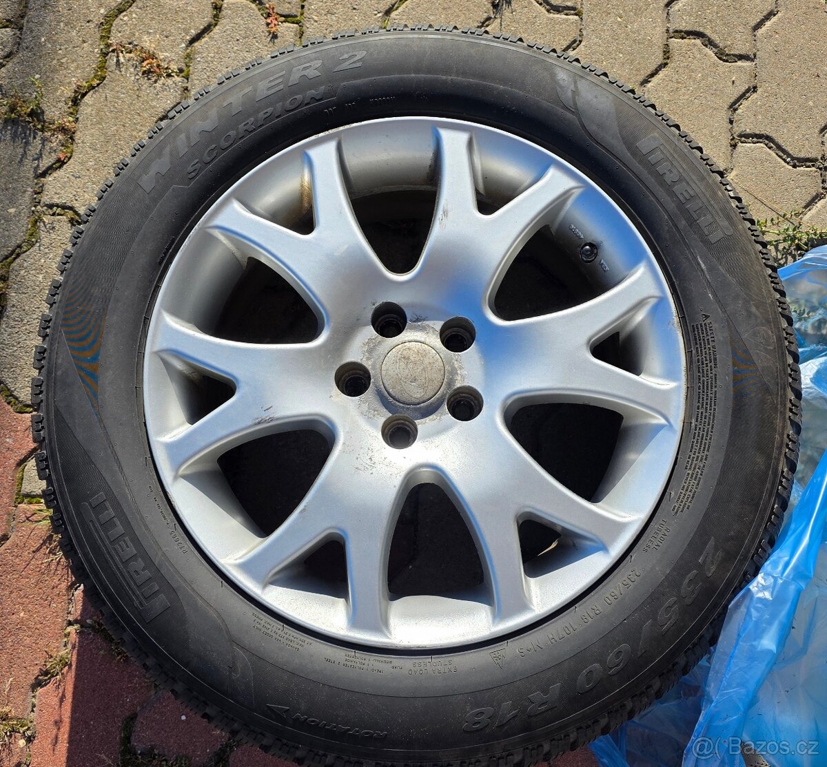 orig. disky ix55 se zimními pneu Pirelli 235/60 R18