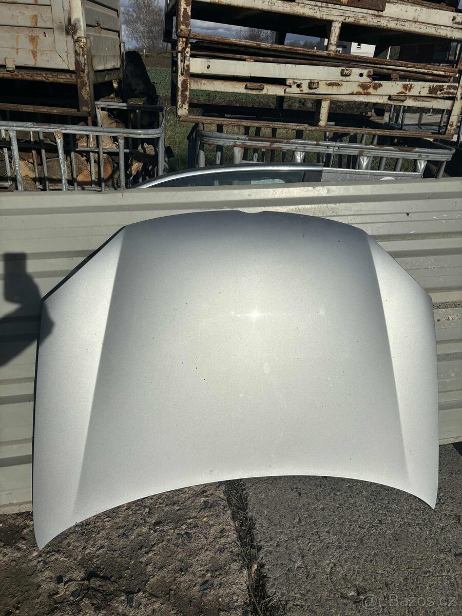 Kapota, dveře vw golf 5 LA7W