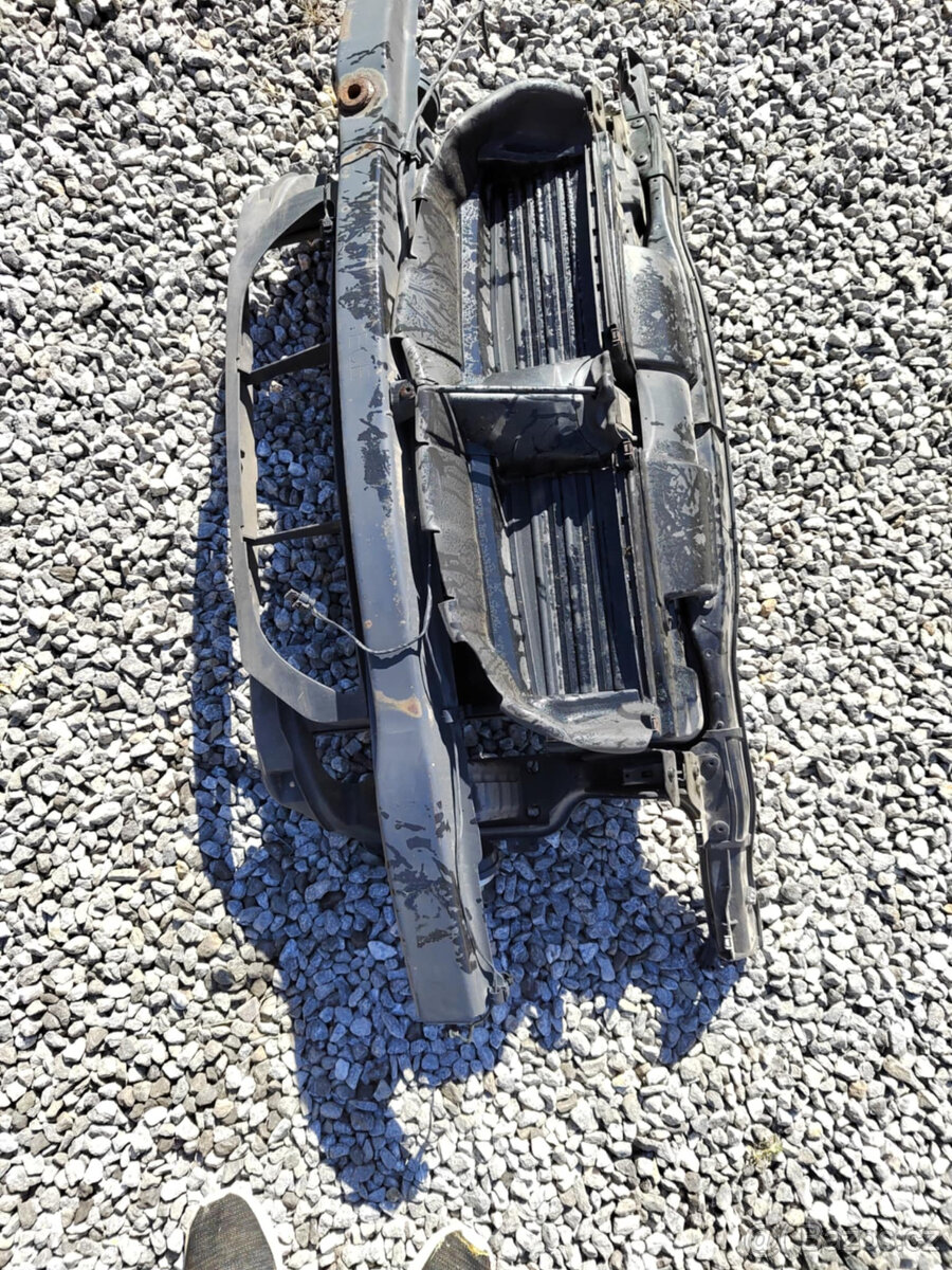 BMW E90+91, chladičová stěna