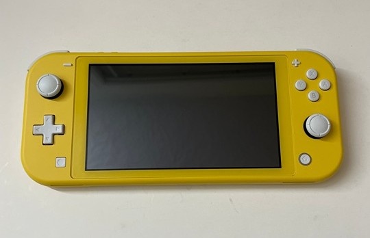 Nintendo Switch Lite + JUST DANCE 2023