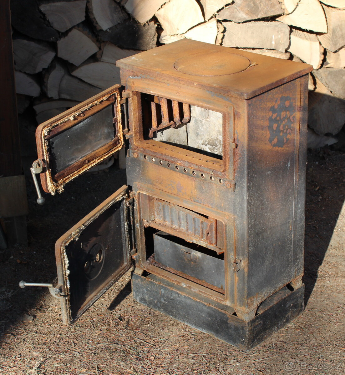 Stará kamna na repas