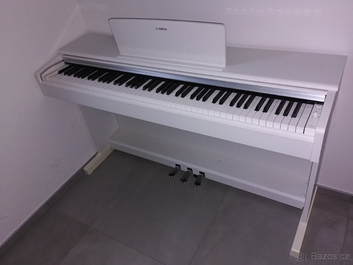 Pianino Yamaha
