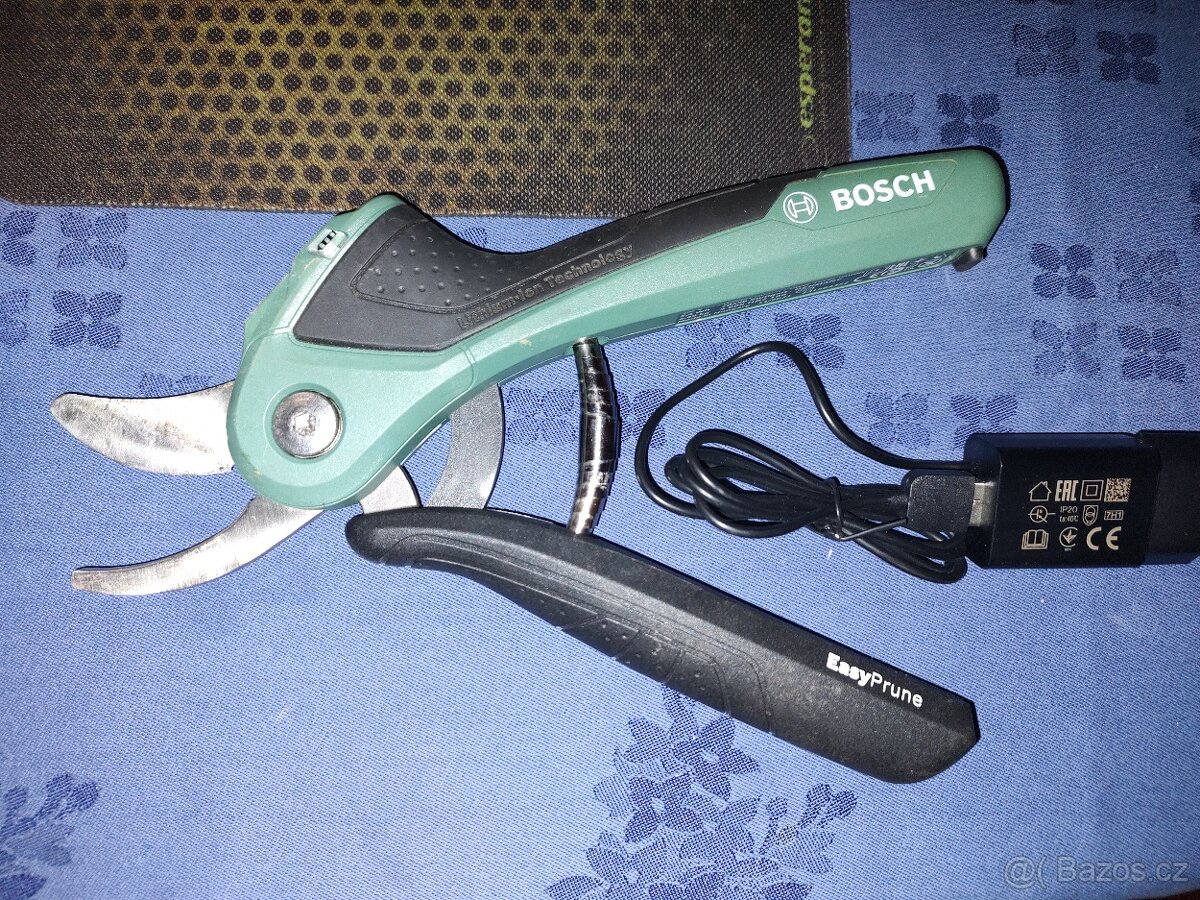 Akumulátorové nůžky Bosch EasyPrune