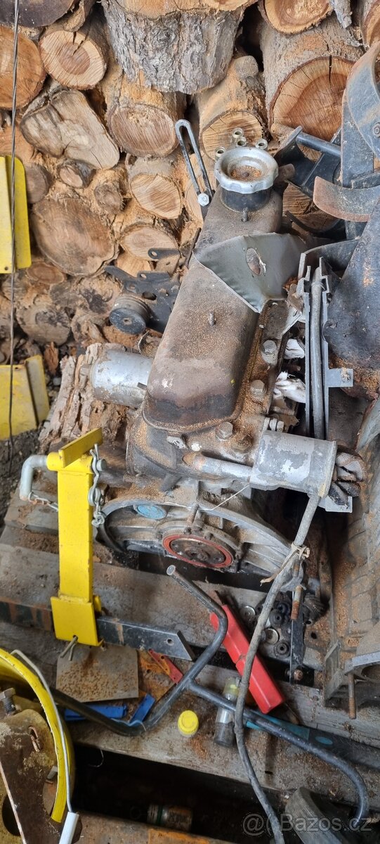 Motor škoda 100l