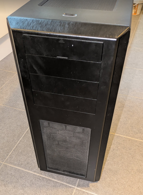 AMD TreadRipper 1950X, 128 GB RAM, Quadro P4000