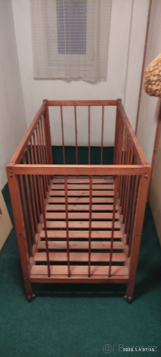 Dětská postýlka