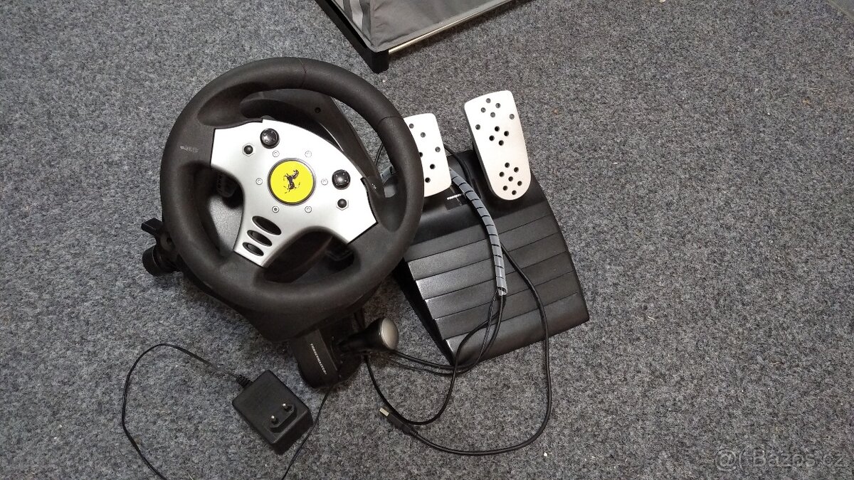 Force Feedback Racing wheel