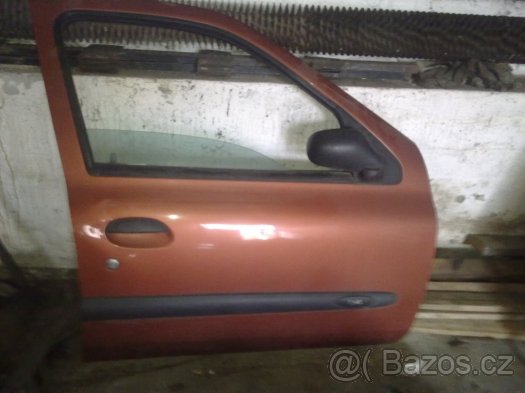 renault clio dveře
