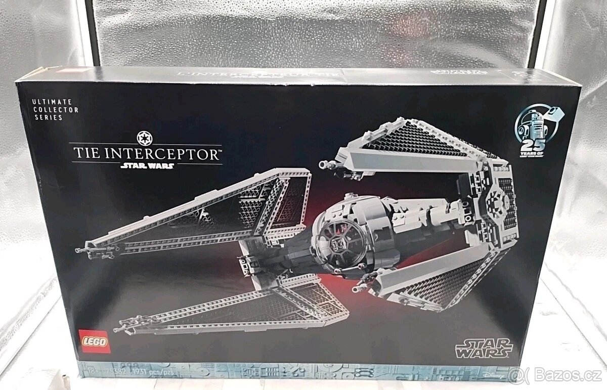 LEGO Star Wars 75382 Stíhačka